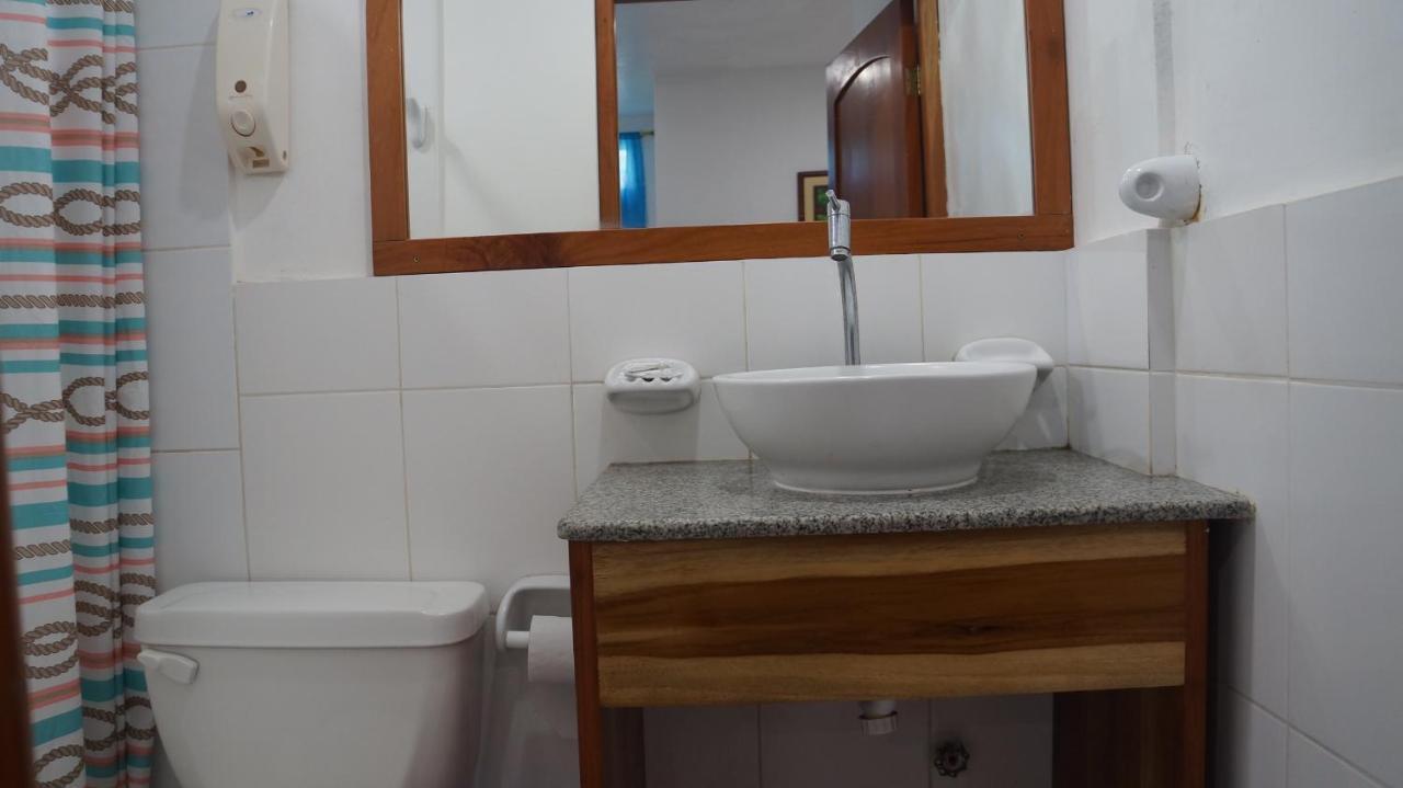 Hostal Marysol Puerto Ayora  Eksteriør billede